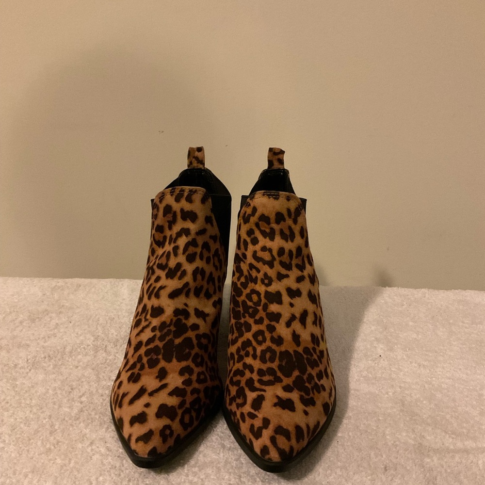 Stylish Leopard Print Ankle Booties